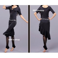 Taneční šaty se stahovací sukýnkou a kraťáskami Zara