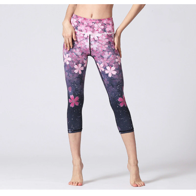 Shaping women's 3/4 leggings flexible in all sides Sakura